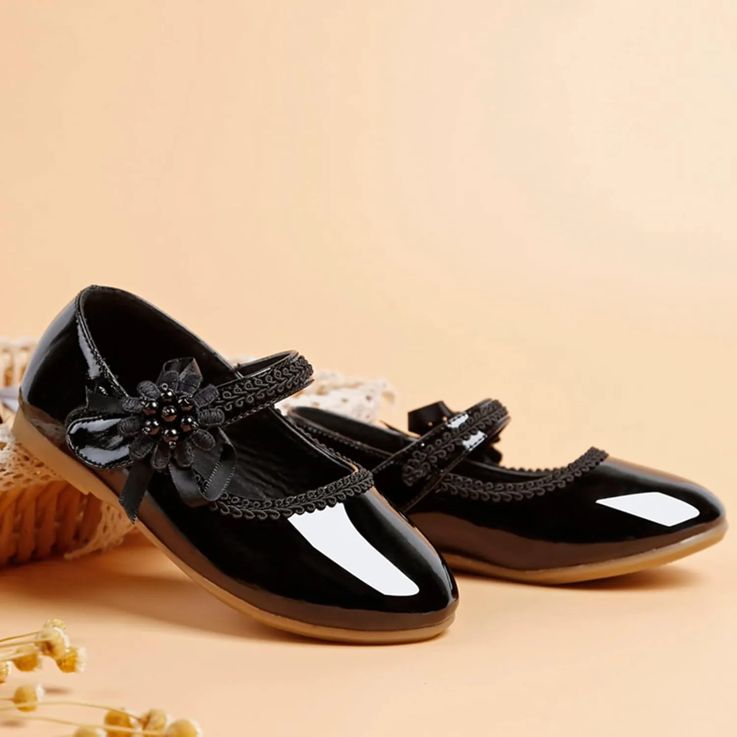 Girls Dress Shoes Toddler Girls Mary Jane with Pearls Low Heels Pumps for Flower Girl Wedding Party