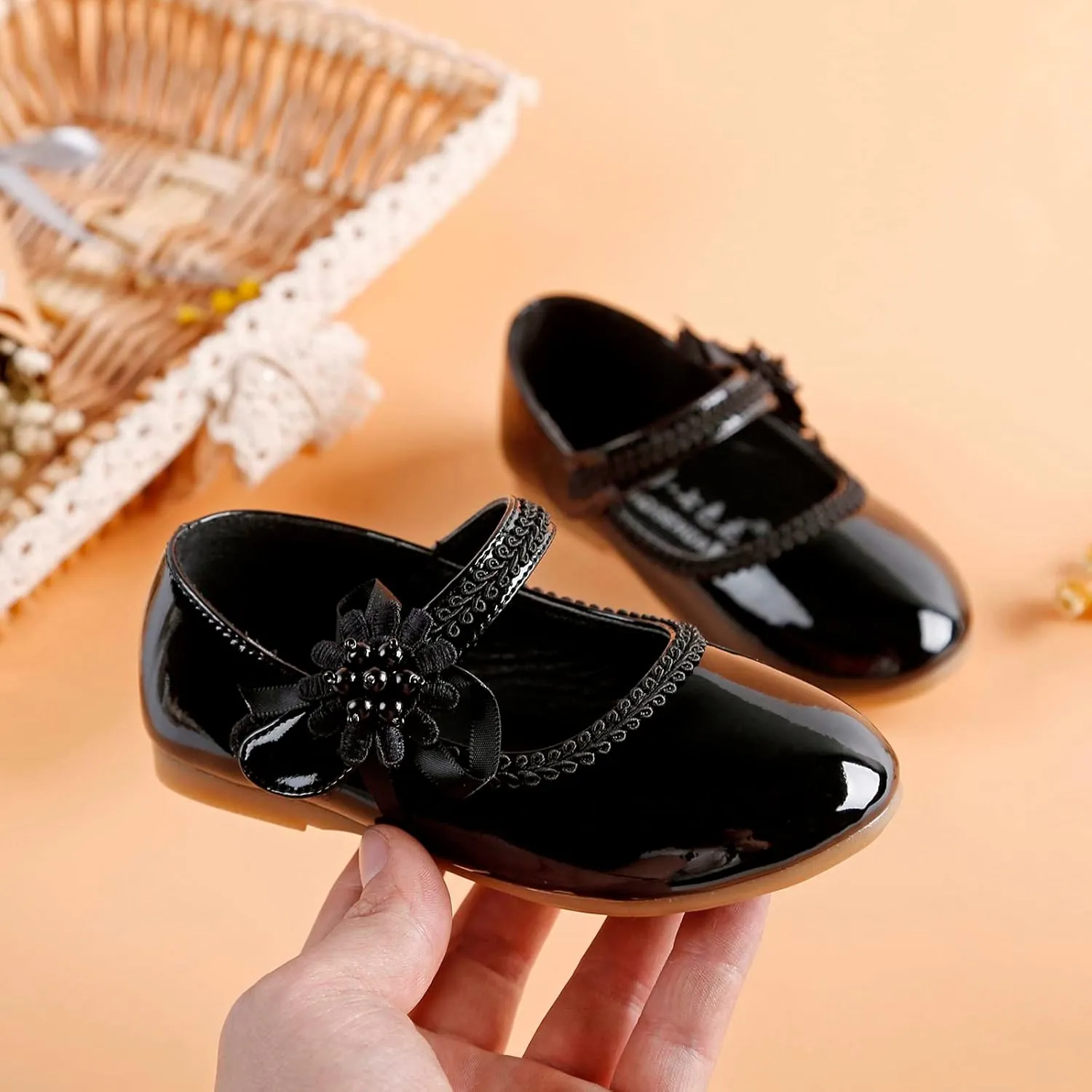 Girls Dress Shoes Toddler Girls Mary Jane with Pearls Low Heels Pumps for Flower Girl Wedding Party