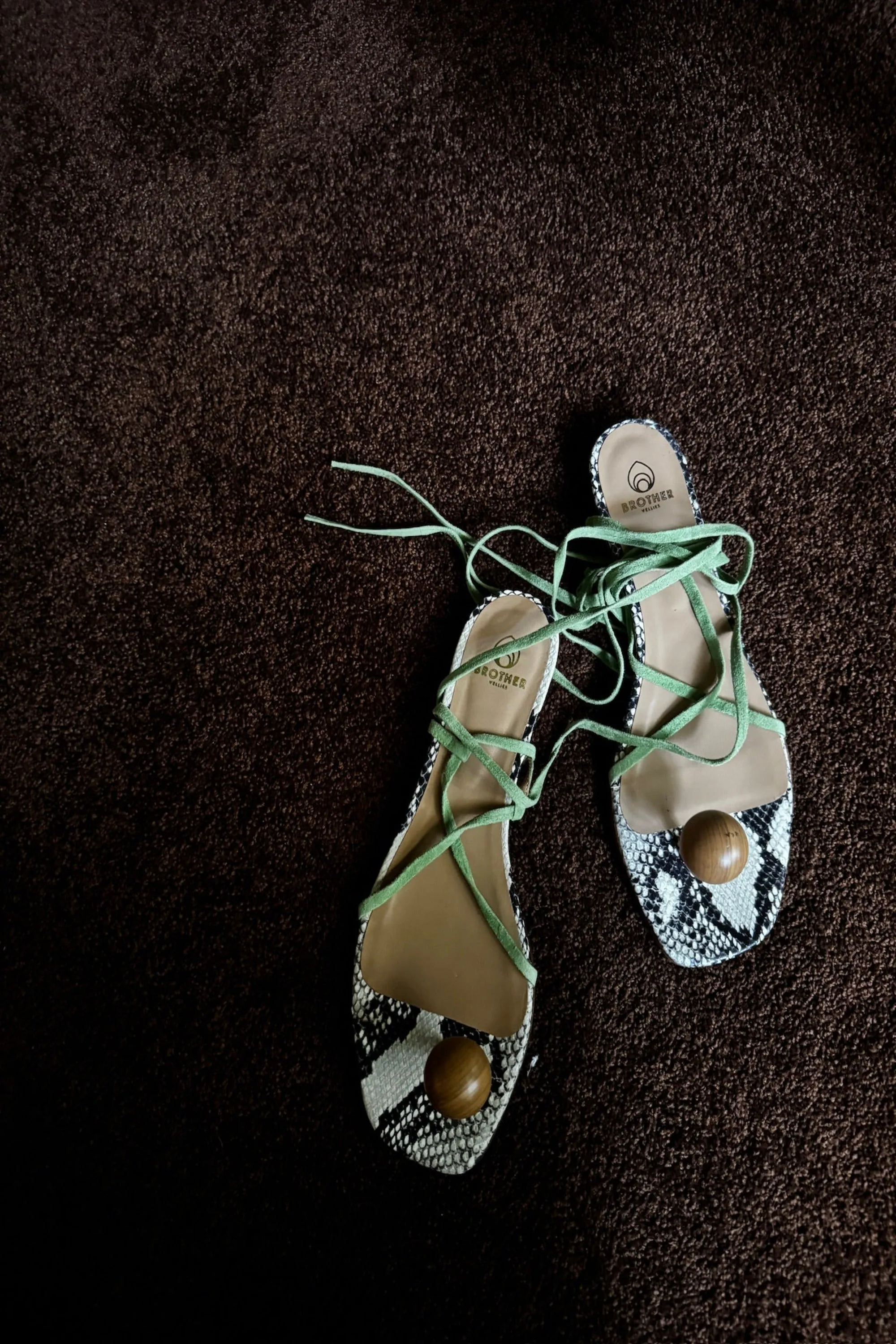 Globe Flat Sandals in Cactus