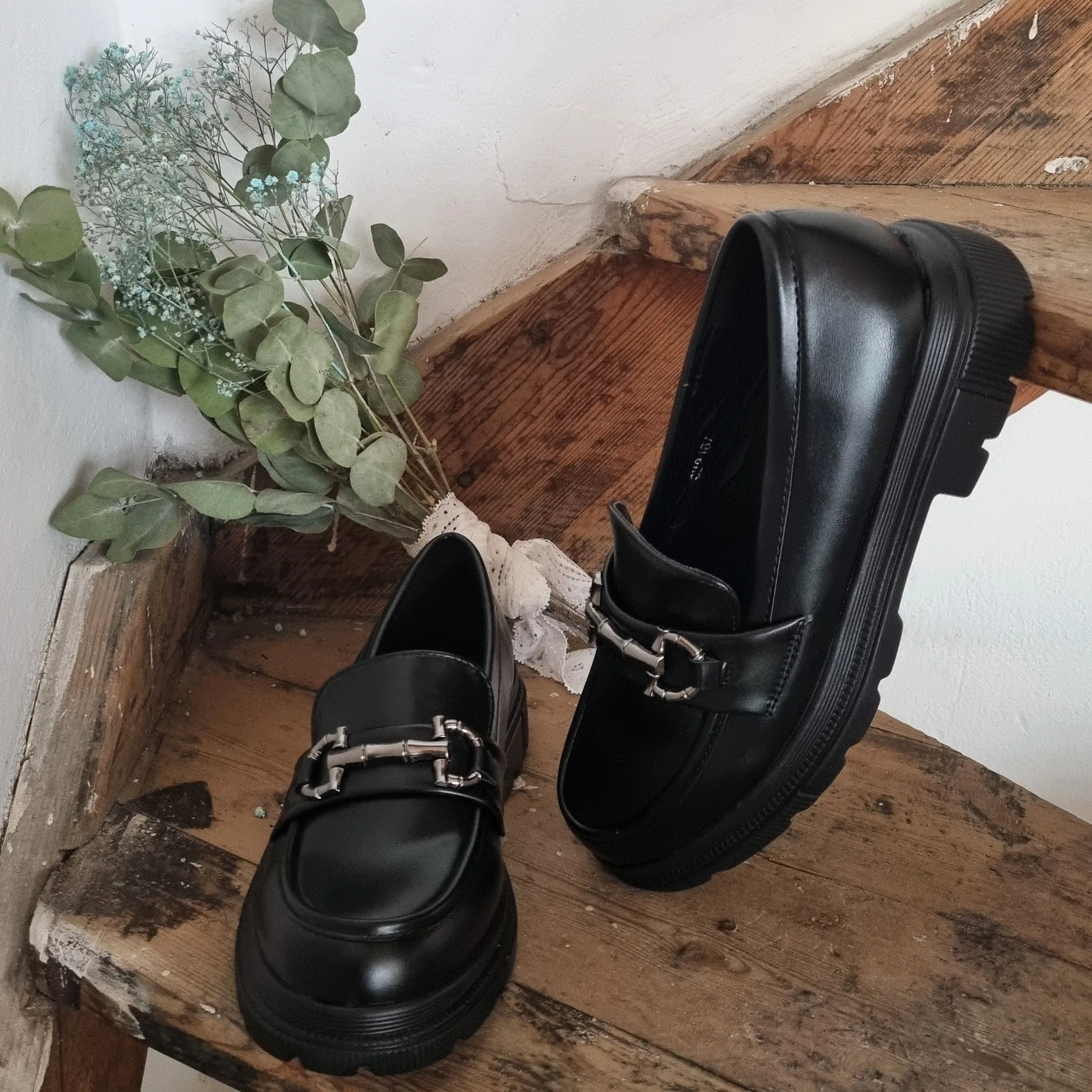 Liana loafers