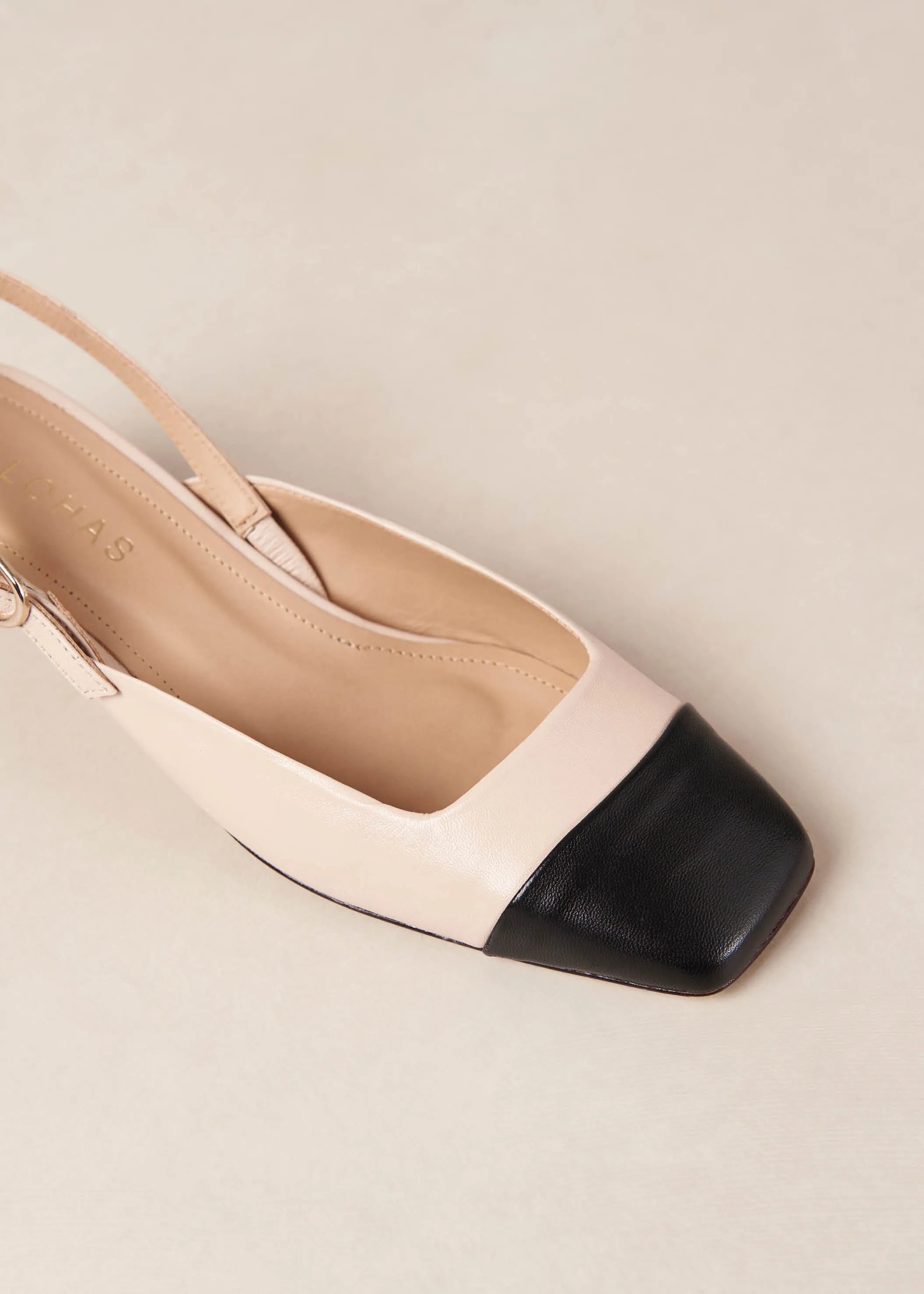 Lindy Bicolor Cream Black Leather Pumps